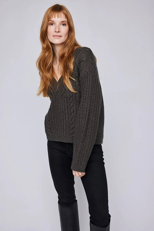 OCTAVIA V-NECK SWEATER IN RANGER